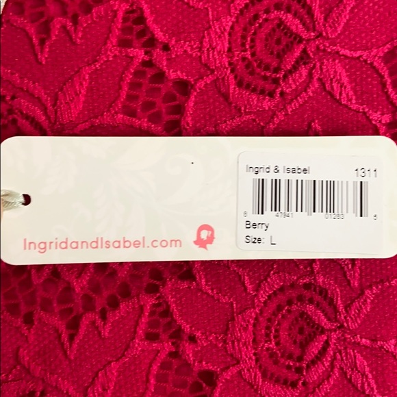 NWT! Ingrid & Isabel boat neck maternity dress - Picture 3 of 3